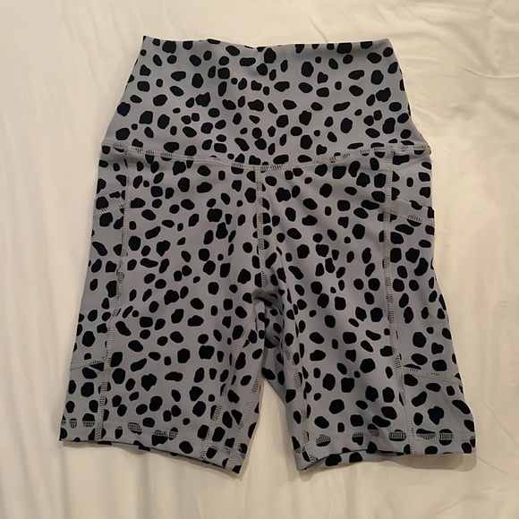 NWT Sunzel 7” Biker Shorts - Picture 3 of 6